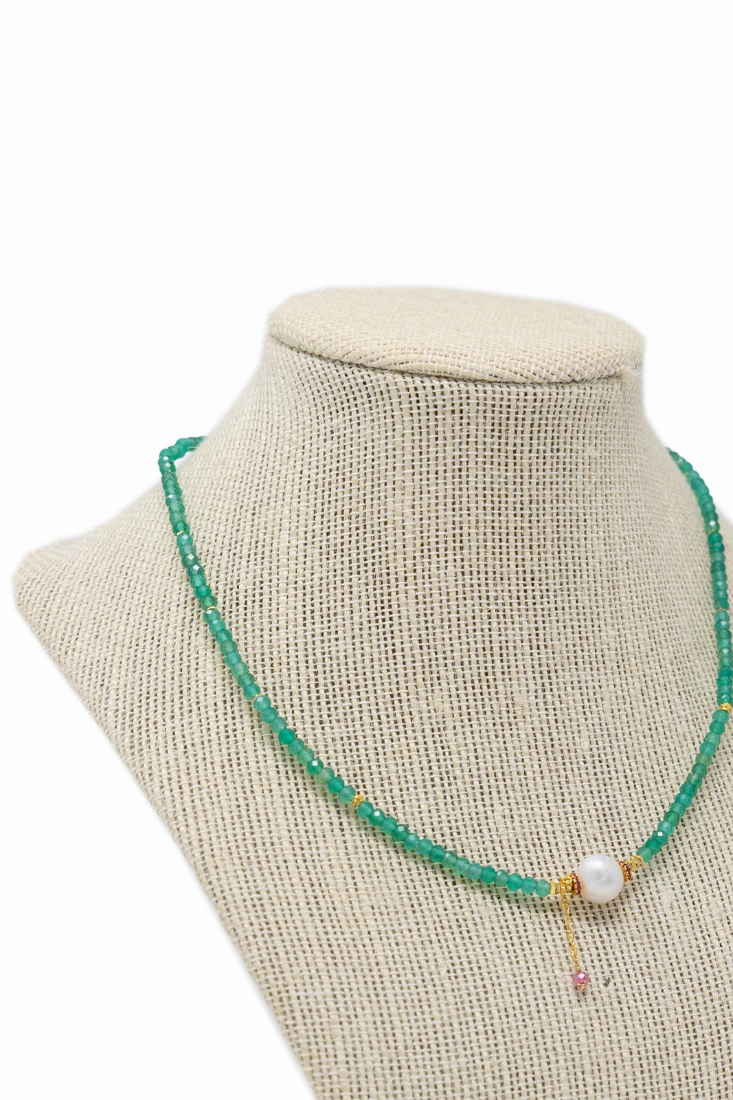 Emerald Glow Pearl Necklace Contemporary Adornment