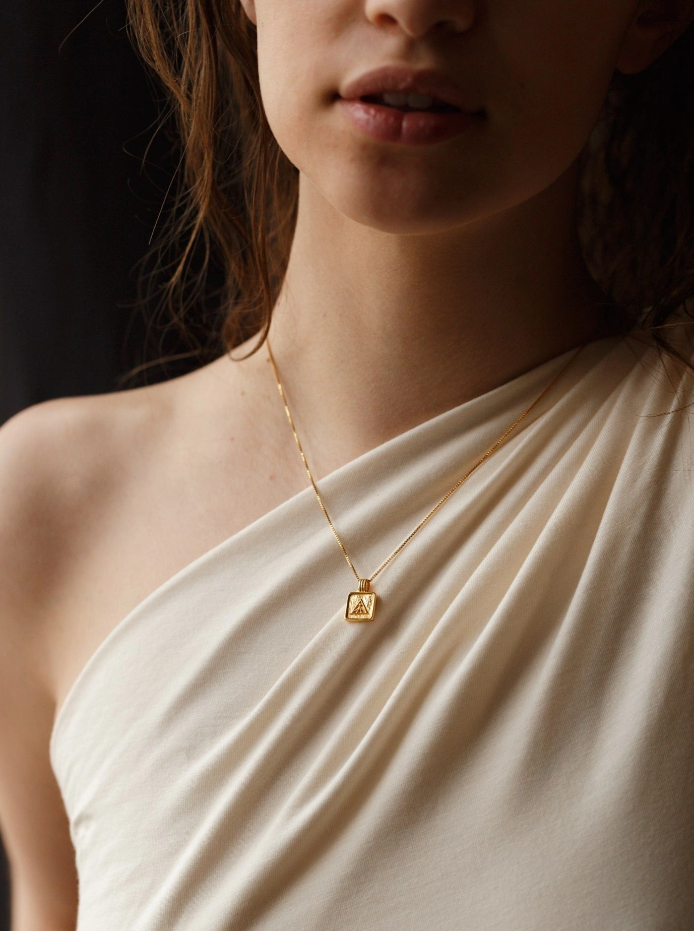 Enneagram Type Three Necklace Light Touch