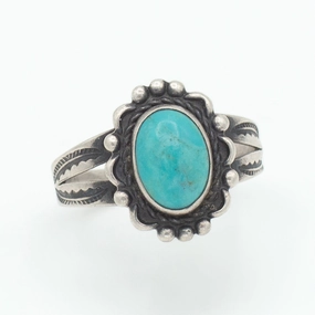 Stylish Statement Navajo Handmade Sterling Silver Turquoise Ring (Hallmark Unknown) (Size 7)