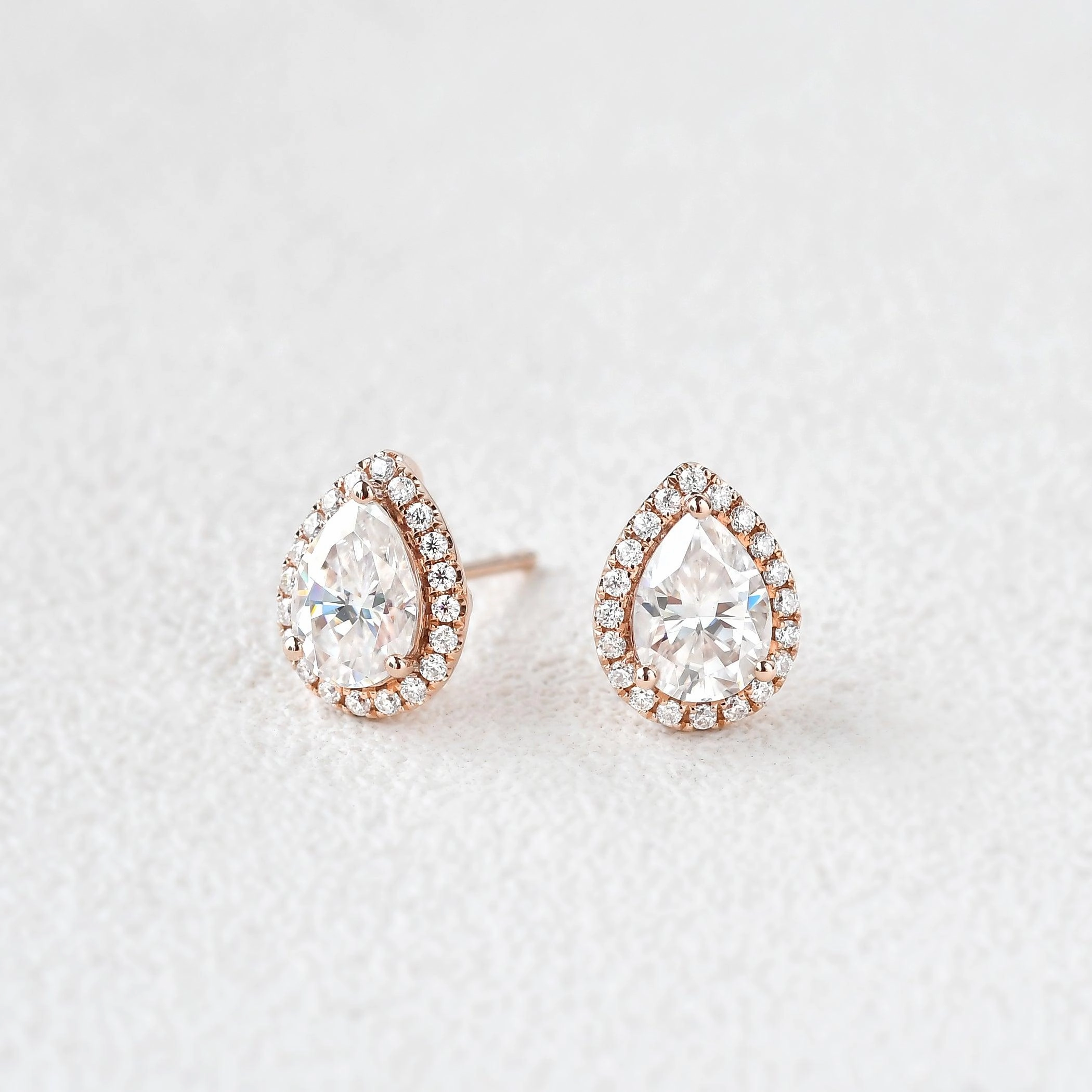 Clean Style Felicegals Moissanite Pear Halo Earrings
