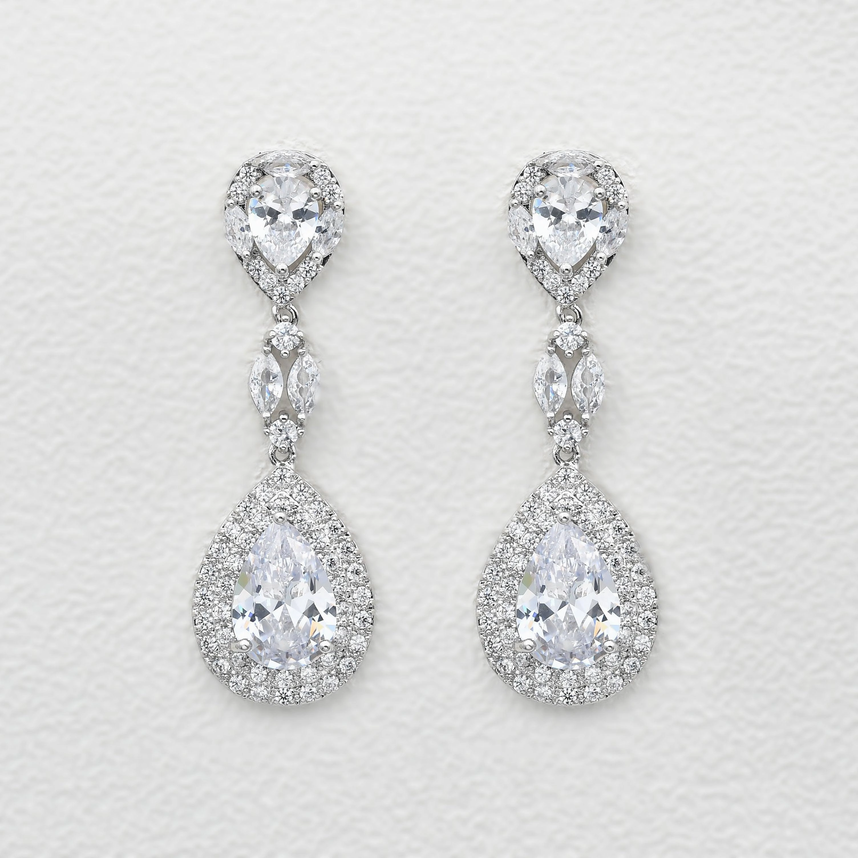Stylish Glow Chic Silhouette Felicegals Stimulated Diamond Halo Drop Earrings