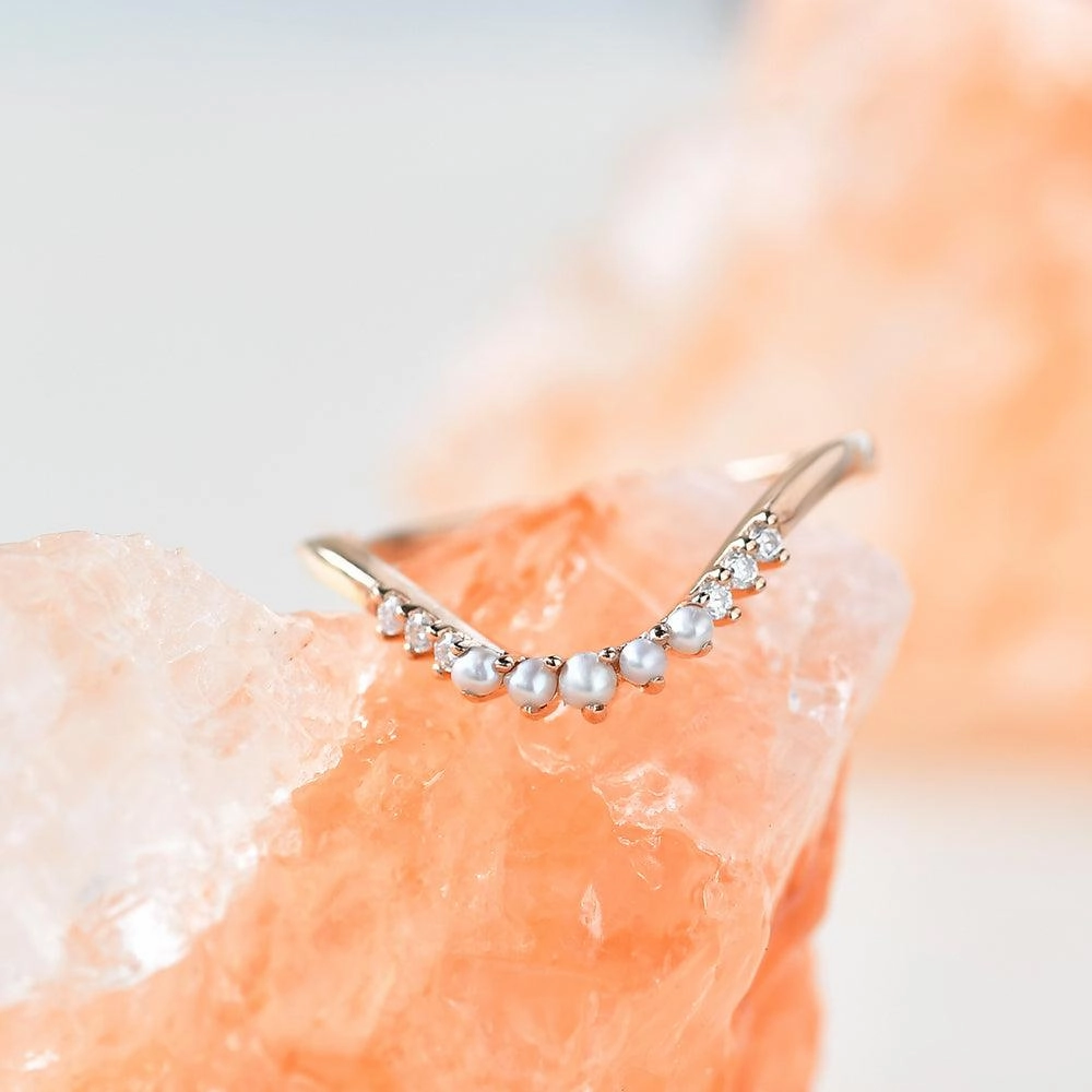 Delicate Charm Street Style Natural Pearl Curved Stacking Ring