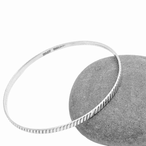 Metallic Touch Formal Gift Via Taxco Light Bangle