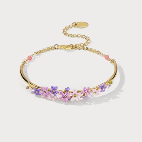 Festive Glow Honest Beauty Forget-Me-Not Flowers Bracelet