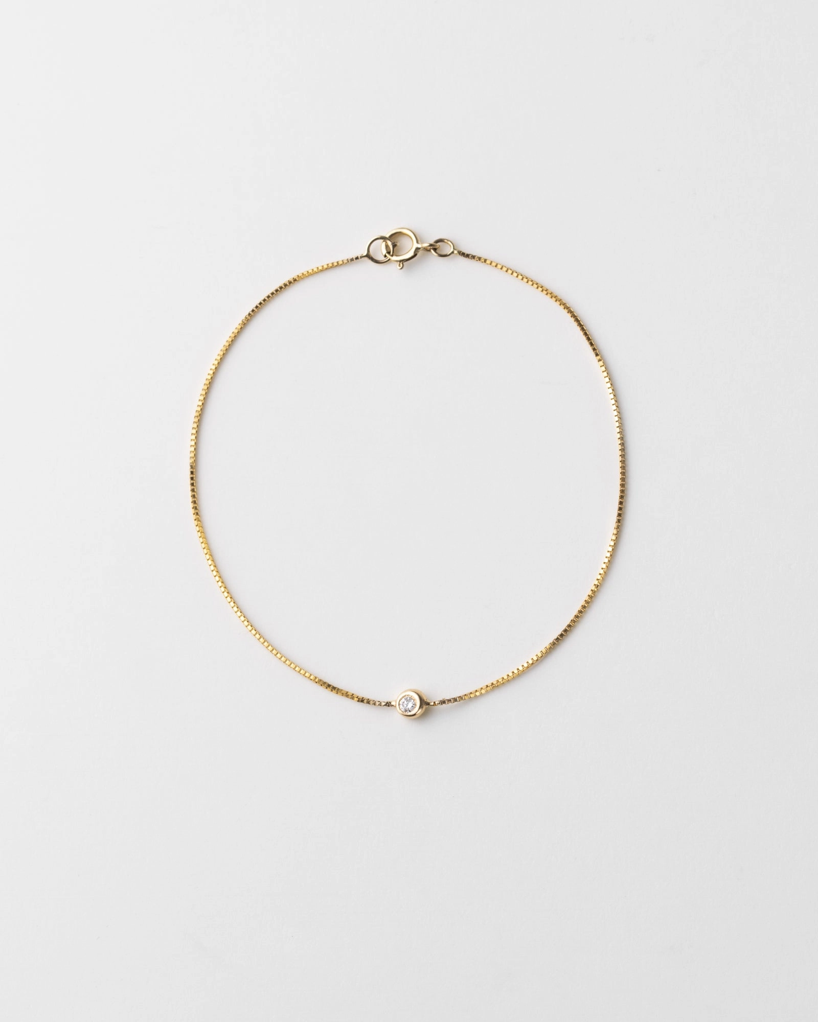 Gaia Diamond Solitaire Bracelet Modern Finish Glamorous Gifts