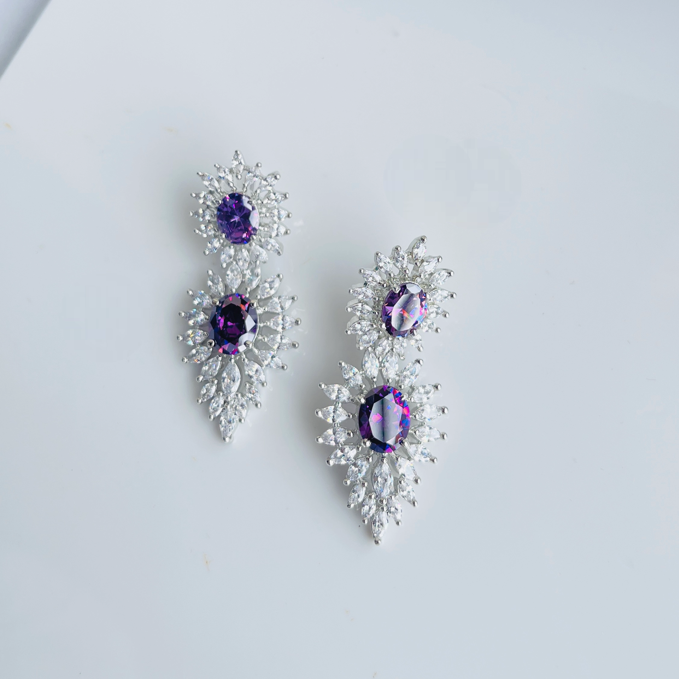Marquilo drop earring Allure Edge