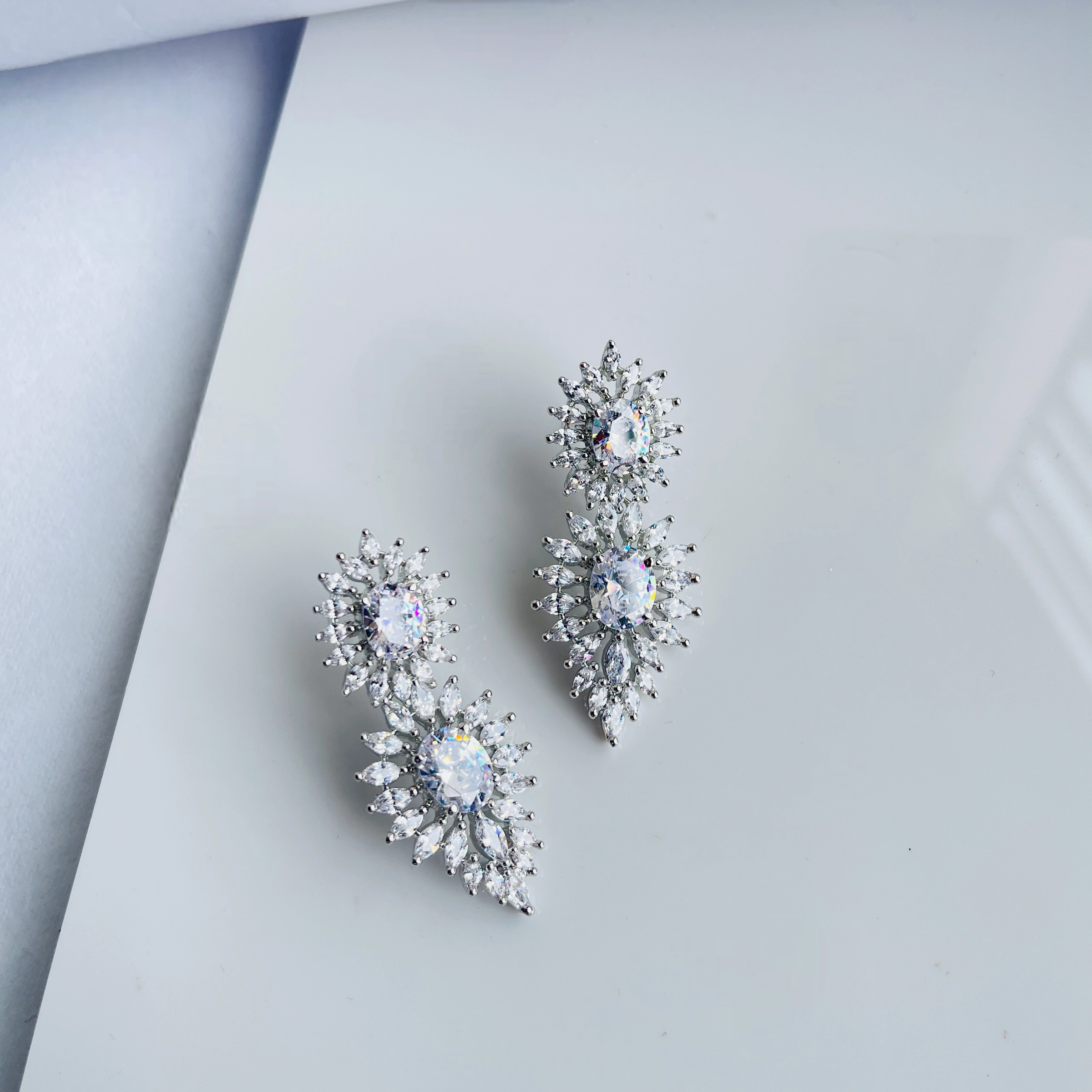 Golden Touch Marquilo drop earring