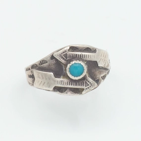 Delicate Edge Navajo Handmade Sterling Silver Turquoise Ring (Hallmark Unknown) (Size 7.5)