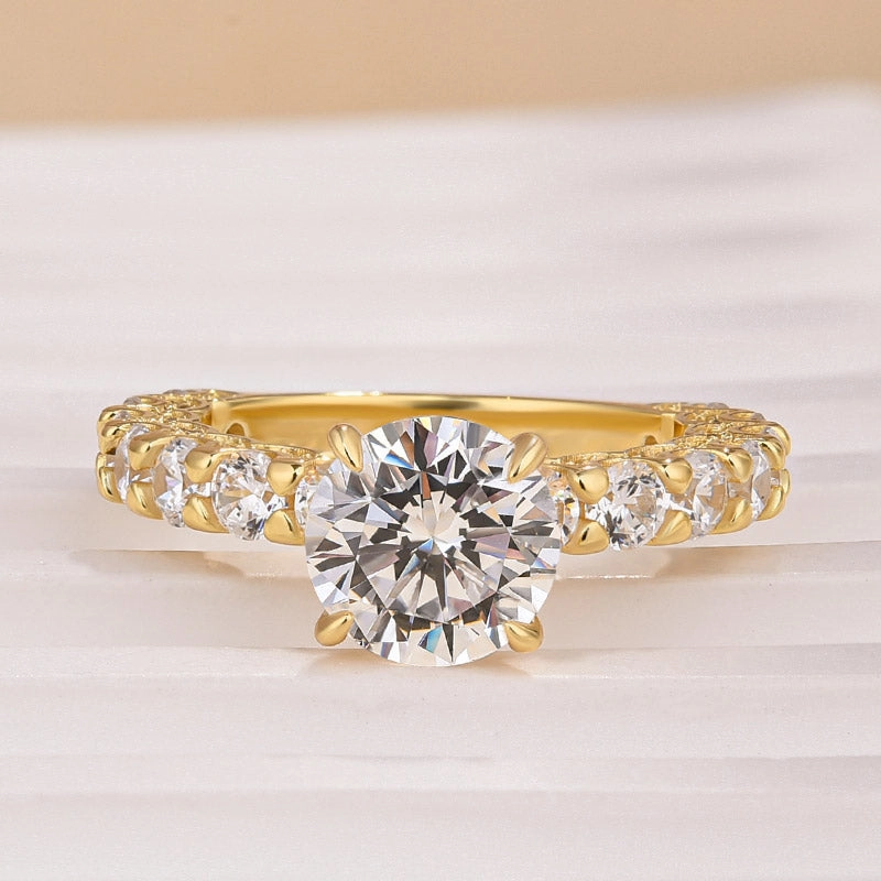 Polished Edge Highlight Feature 2.0Ct Round Cut Engagement Ring Travel Rings With Hidden Halo