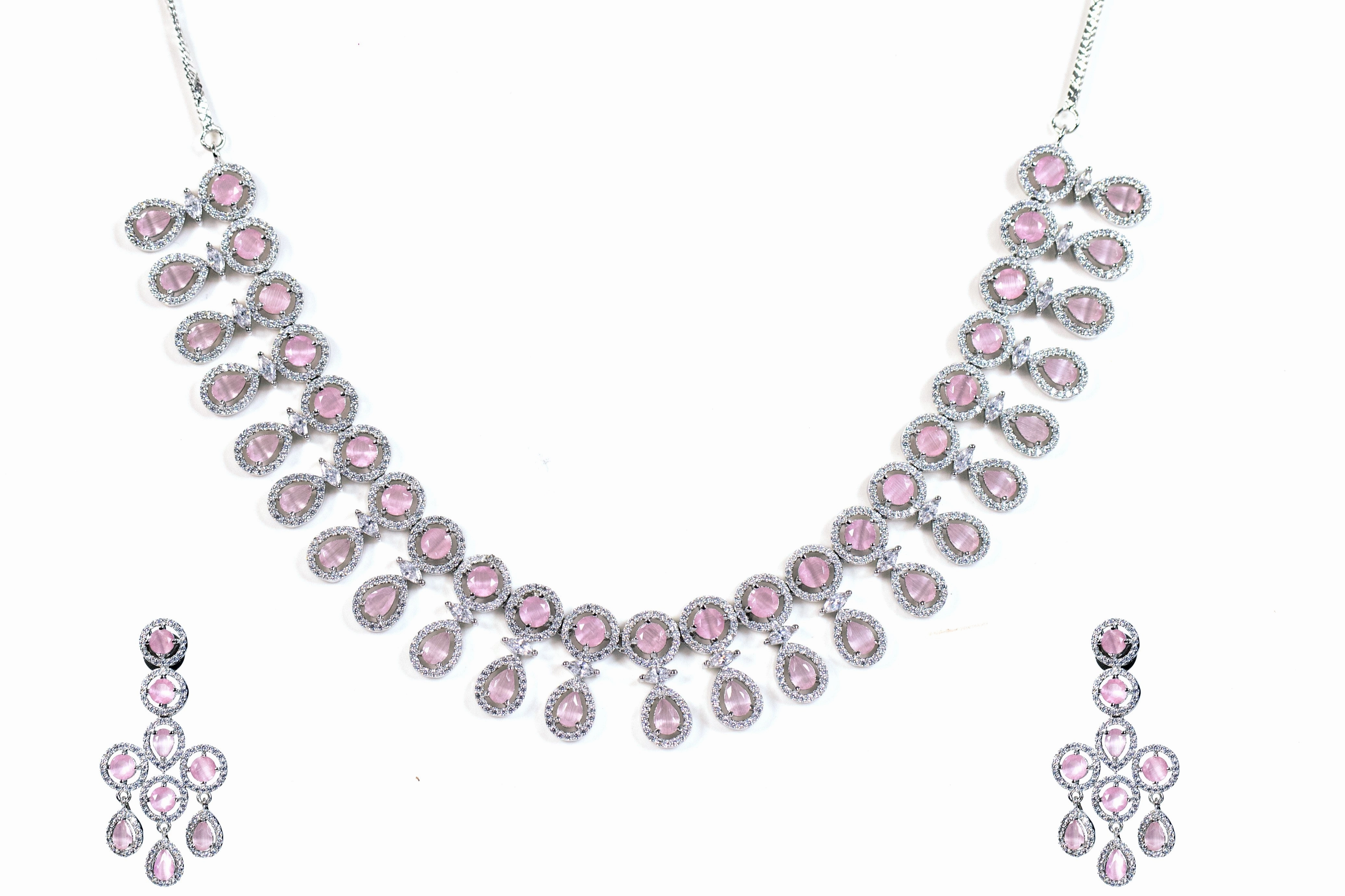 Graceful Motion Exclusive Look Pearto statement necklace set