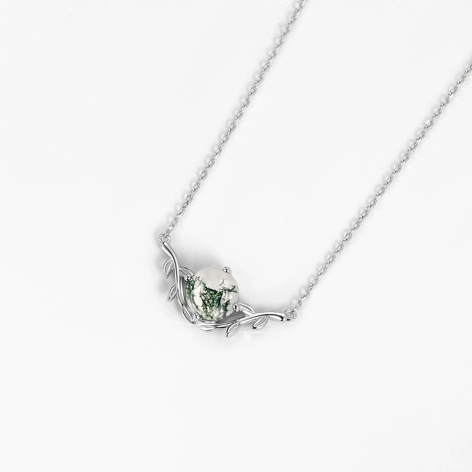 Natural Inspired Leafy Moss Agate Cute Round Necklace Everyday Luxury Alluring Design
