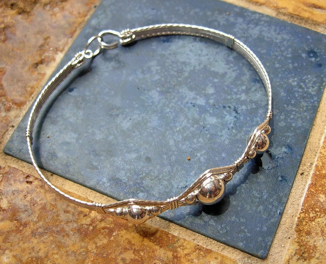 Never-Ending Charm Next Big Thing 3-Bead Point Smooth Sterling Silver Beads Wire Wrapped Bracelet