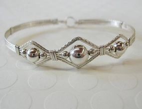 Heirloom Tale Advantageous Composites 3-Bead Point Smooth Sterling Silver Beads Wire Wrapped Bracelet