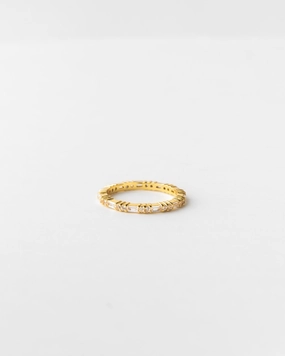 Graceful Shape Effortless Fit Grace Diamond Ring