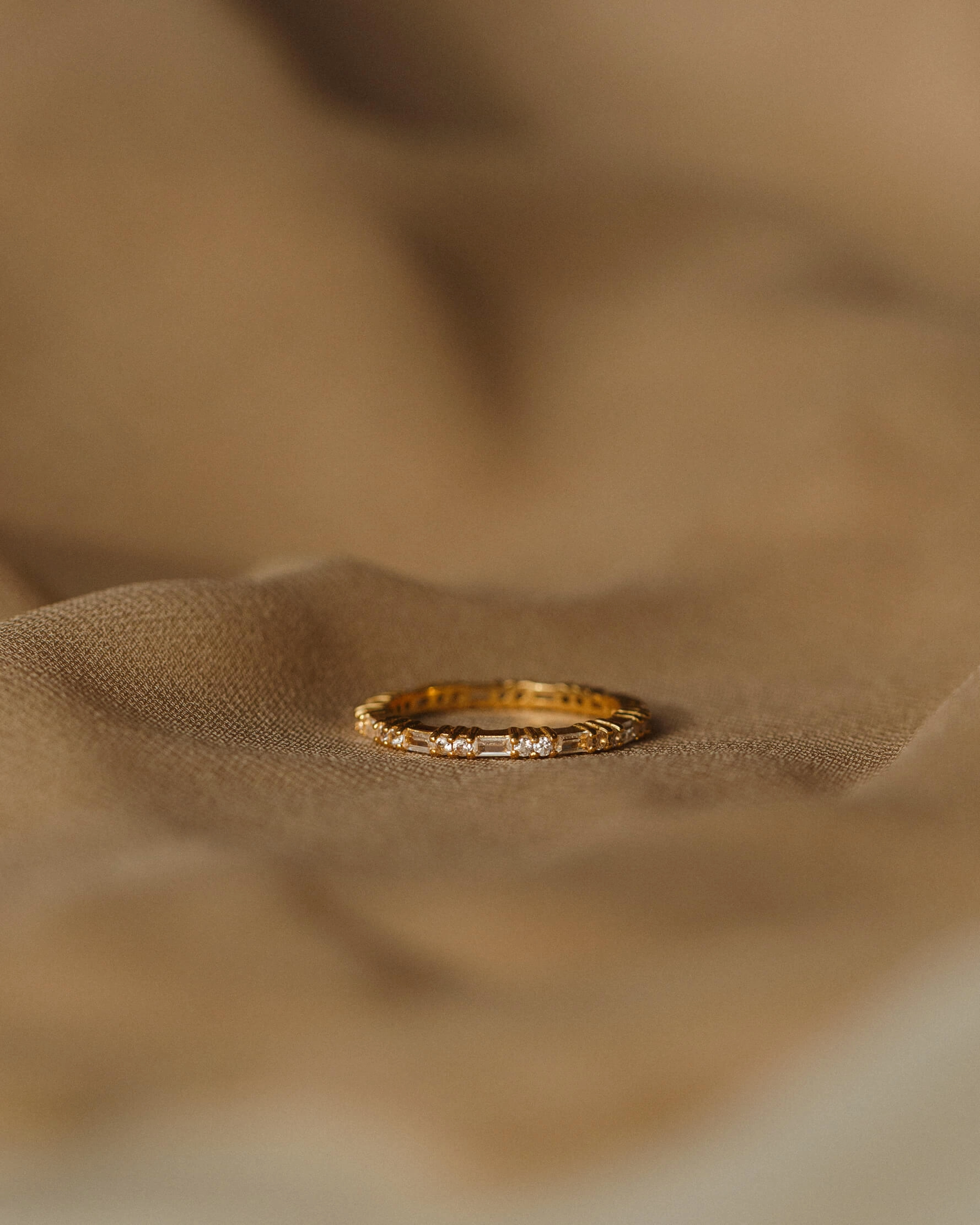 Classic Design Warm Accent Grace Diamond Ring