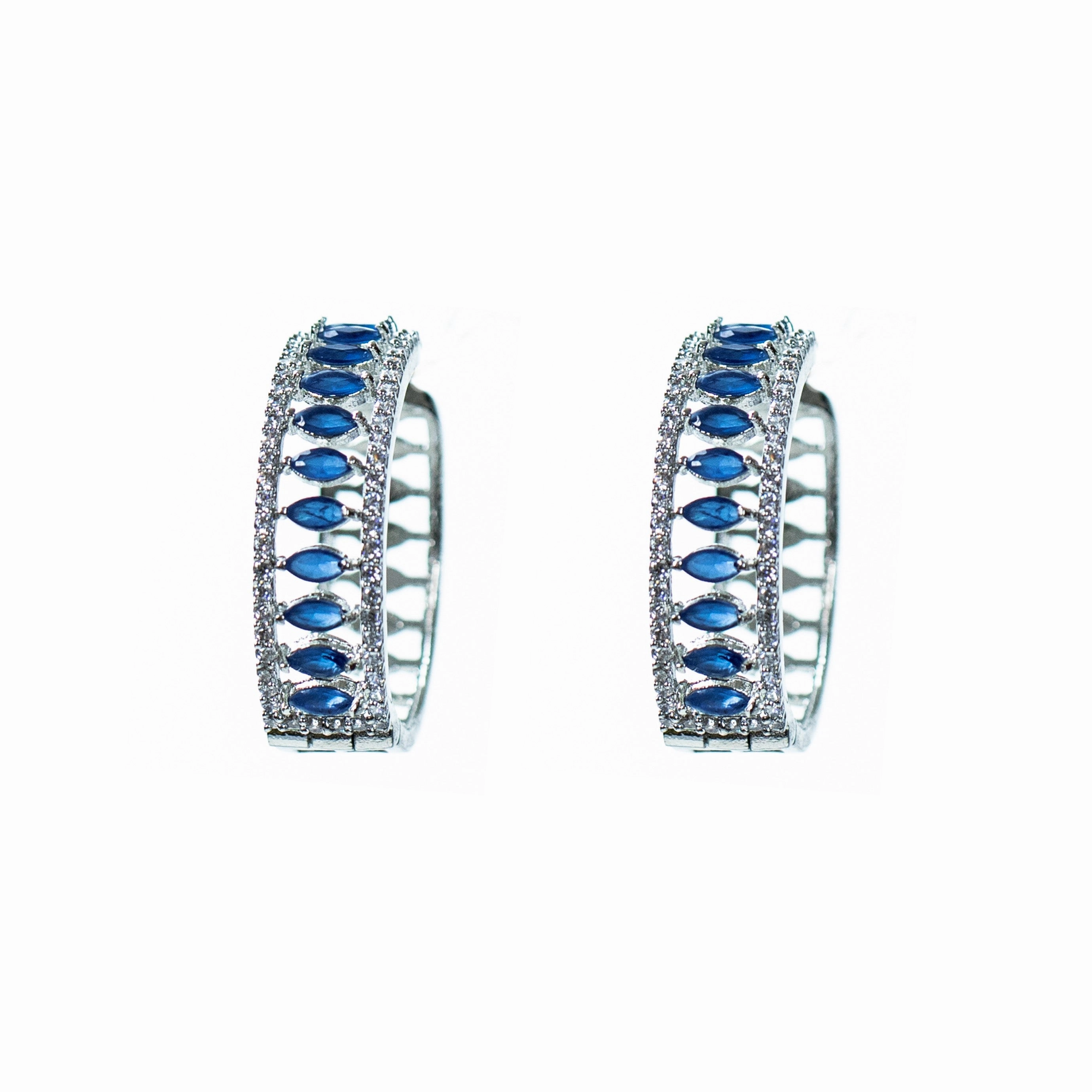 Marquila zircon loop earring Classic Look Cool Accent
