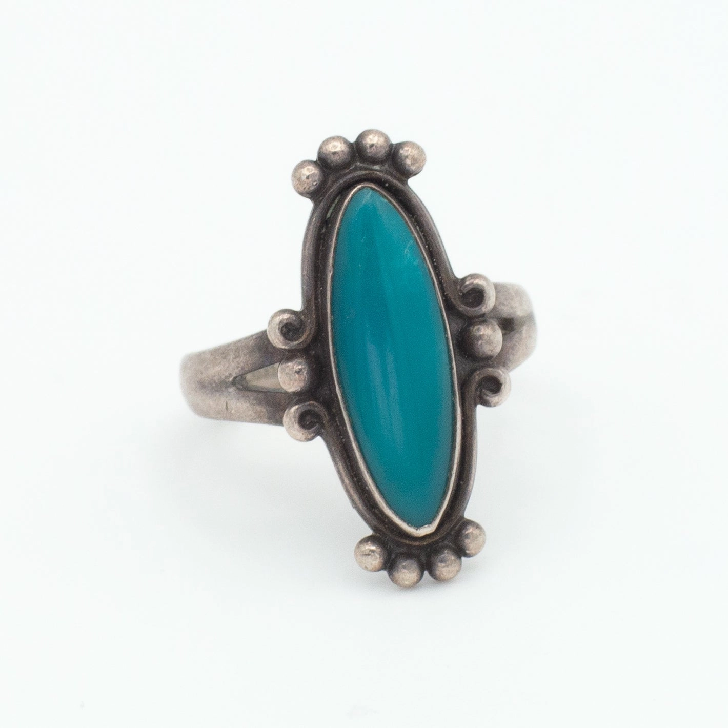 Navajo Handmade Sterling Silver Turquoise Ring (Hallmark Unknown) (Size 6) Exquisite Sparkle