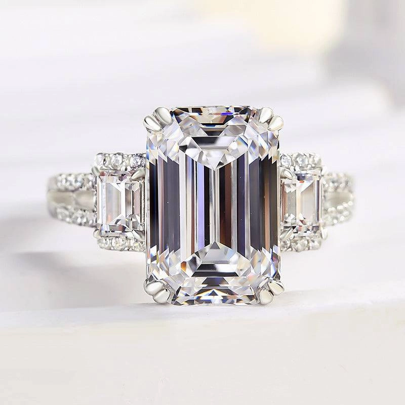 Handcrafted Highlight Louily Luxury Split Shank Emerald Cut Three Stone Engagement Ring