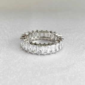 Bold piece High-End Embellishment The Ring