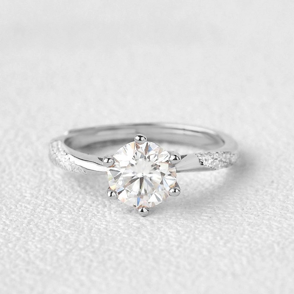 Layered Elegance Inspired Feature 1.0ct Round Cut Moissanite Six-prong Vintage Solitaire Ring