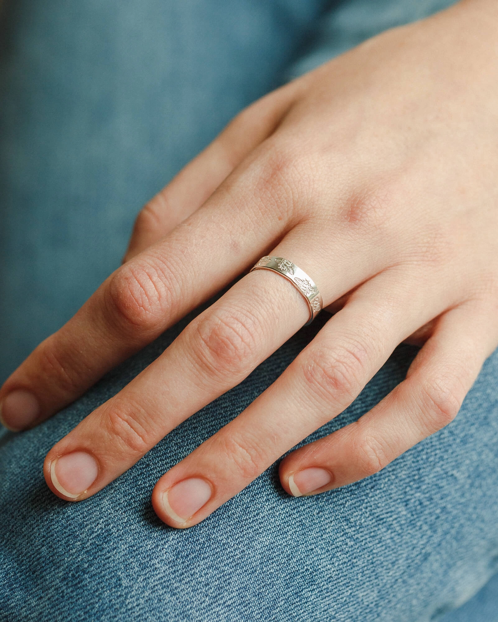 Honey Bee Meuse Band Timeless Gems Iconic Style