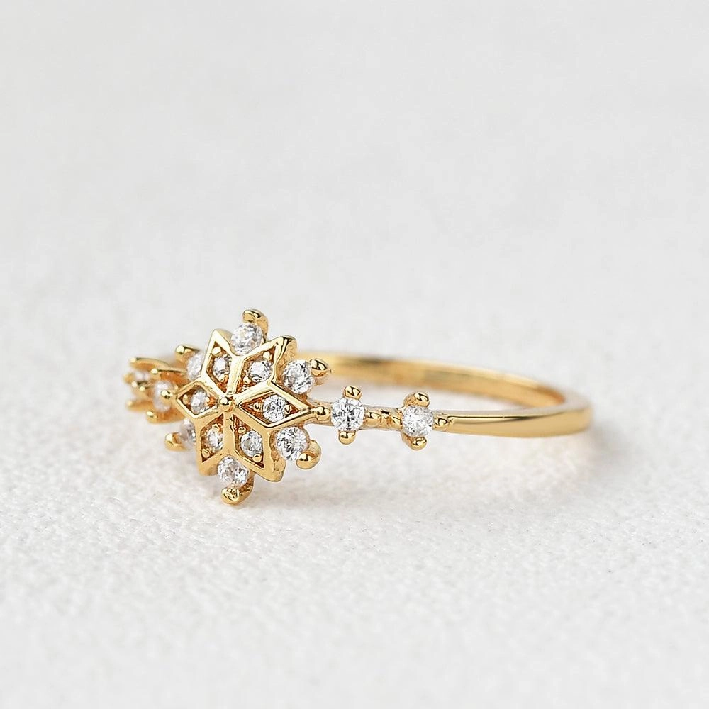 Accent Piece Shiny Lines Art-Deco Floral Petite Ring