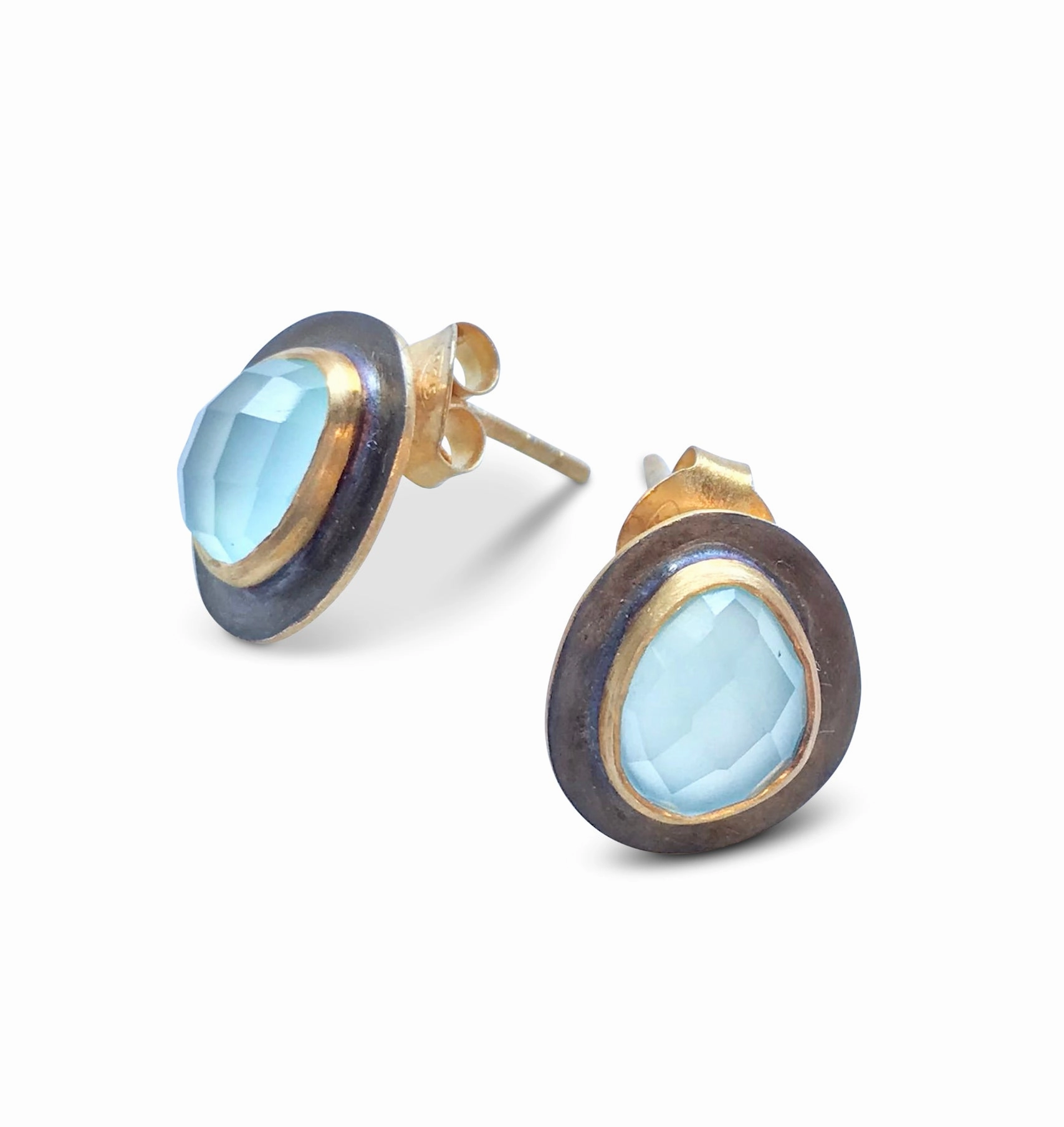 Casual Outfit Jaipur stud earrings