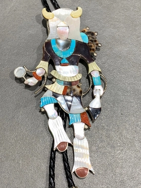 Chic Glance JONATHAN BEYUKA ZUNI INLAY BUFFALO STERLING SILVER BOLO W STAND