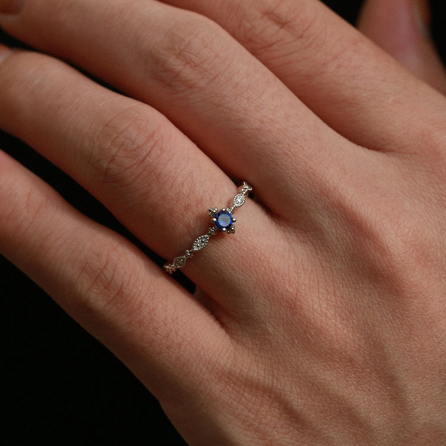 Trendy Feel Lab Sapphire Vintage Inspired White Gold Ring