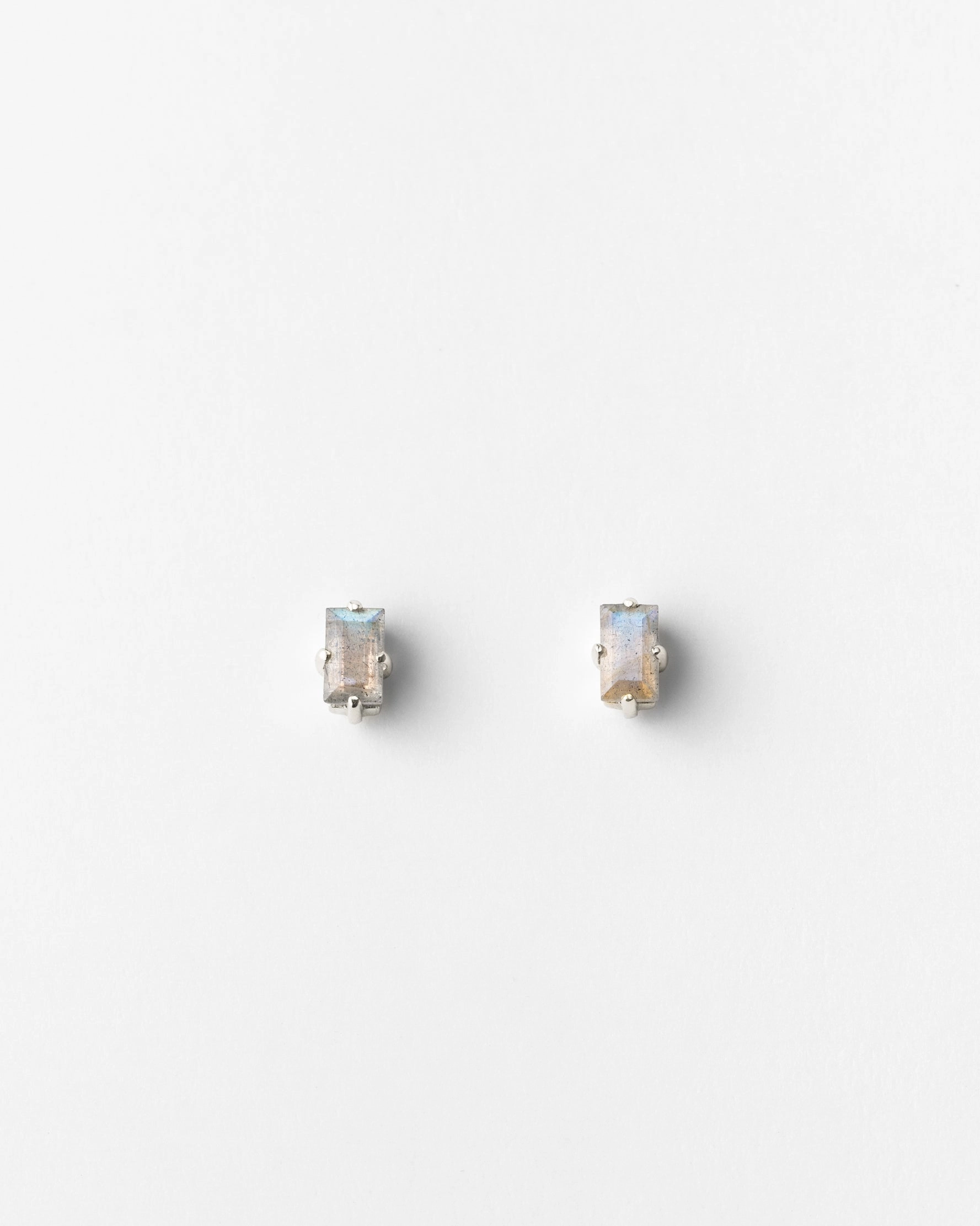 summer look Premium Edge Labradorite Grand Baguette Studs