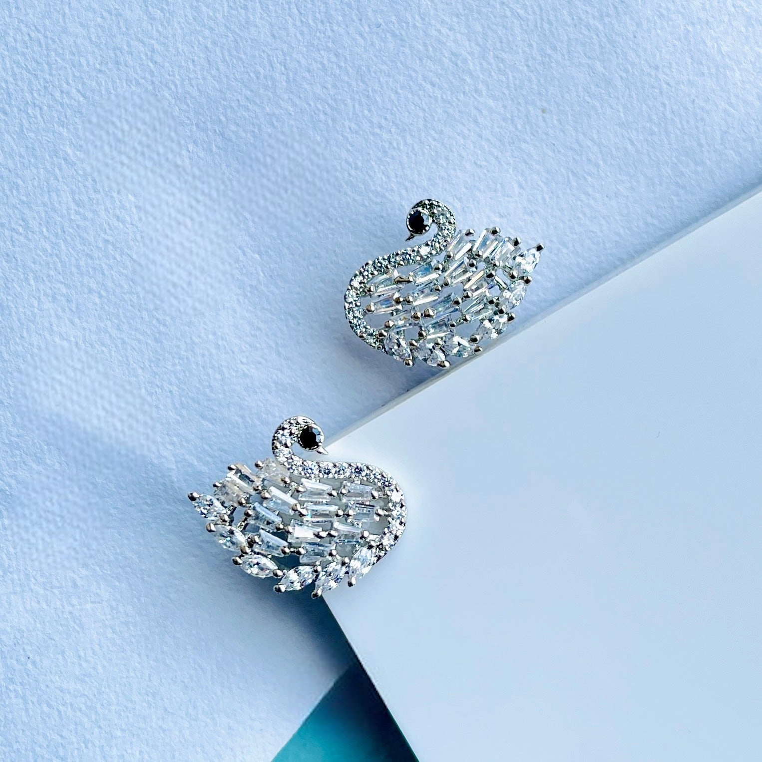 Swan crystal stud earring Ethereal Accent Classic Look