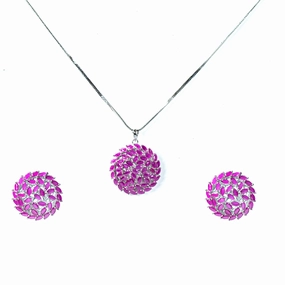Marquila round sparkle pendant set Glam Focus Refined Craft