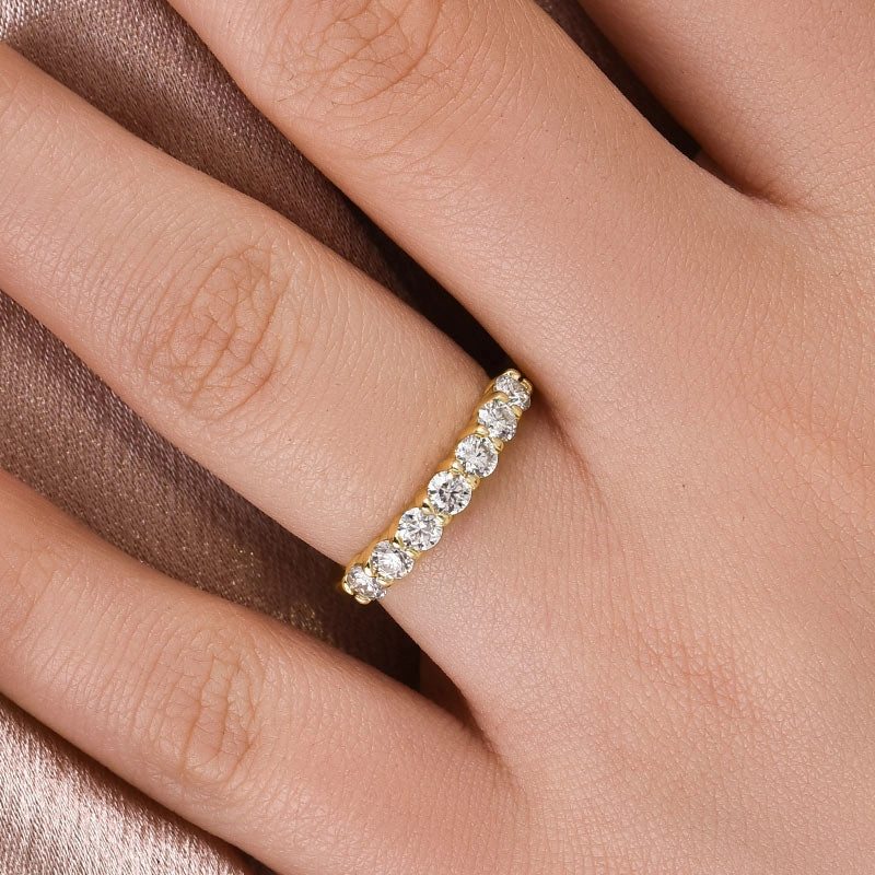 Glistening Accent Louily Moissanite Classic Round Cut Wedding Band