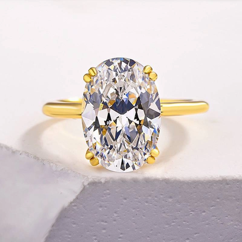 Trendy Glow Louily Sparkle Oval Cut Engagement Ring In Sterling Silver