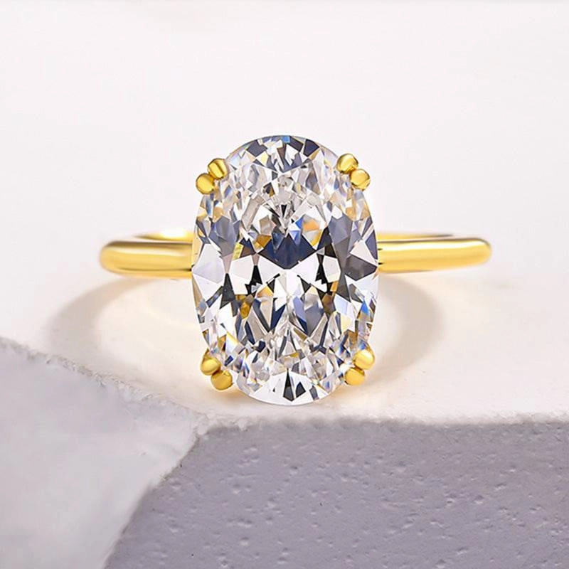 Shining Detail Formal Night Louily Sparkle Oval Cut Engagement Ring In Sterling Silver