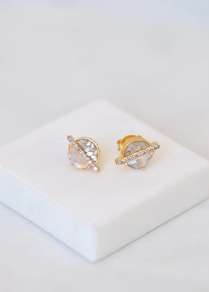 Minimalist Aesthetic Elson Studs