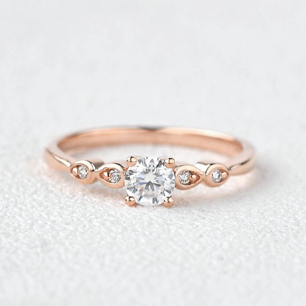 Flawless Sparkle Exclusive Style 0.3ct Moissanite Rose Gold Four Prongs Ring