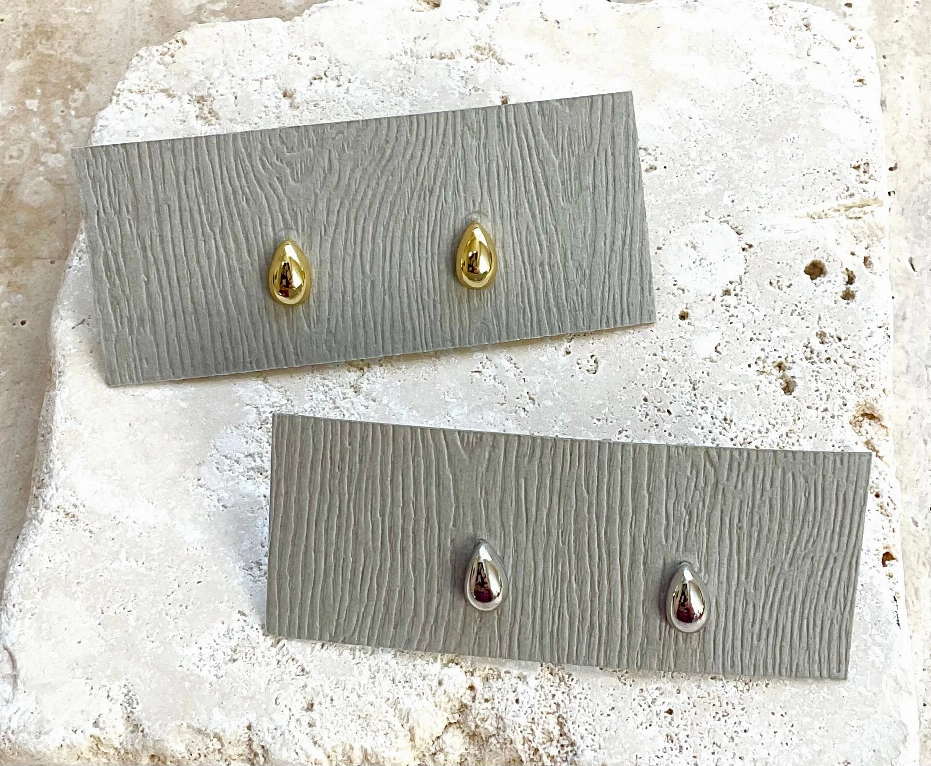 E489 Minimalist Jewelry Romantic Date