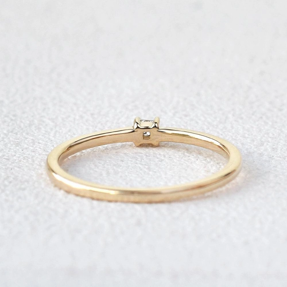 Youthful Glow Sleek Spark Minimalist Diamond Solitaire Petite Ring