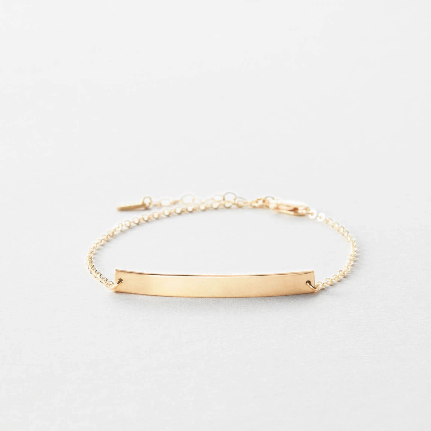 Serra Bar Bracelet Daily Accessories