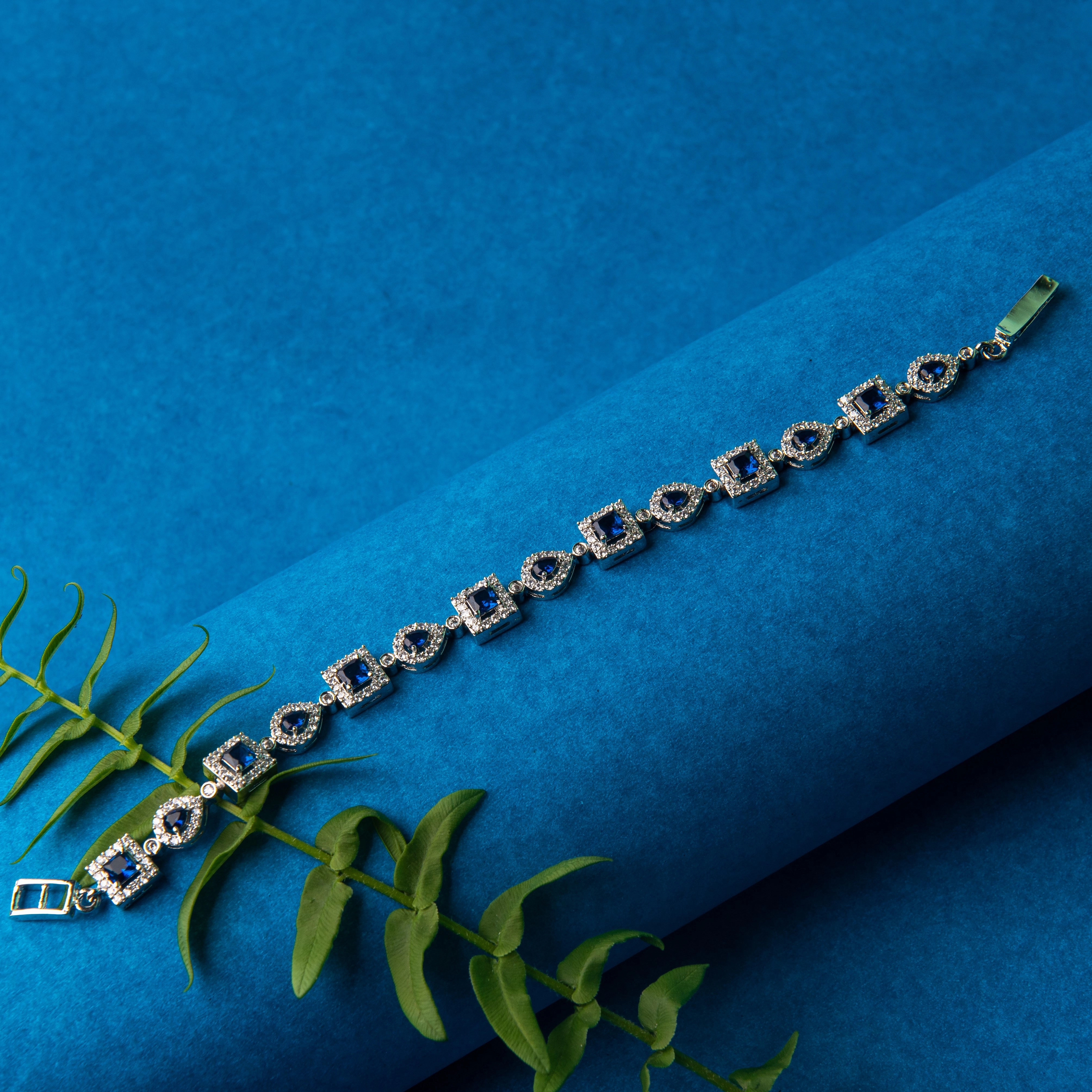 Mezzanine luxe wristlet High gloss