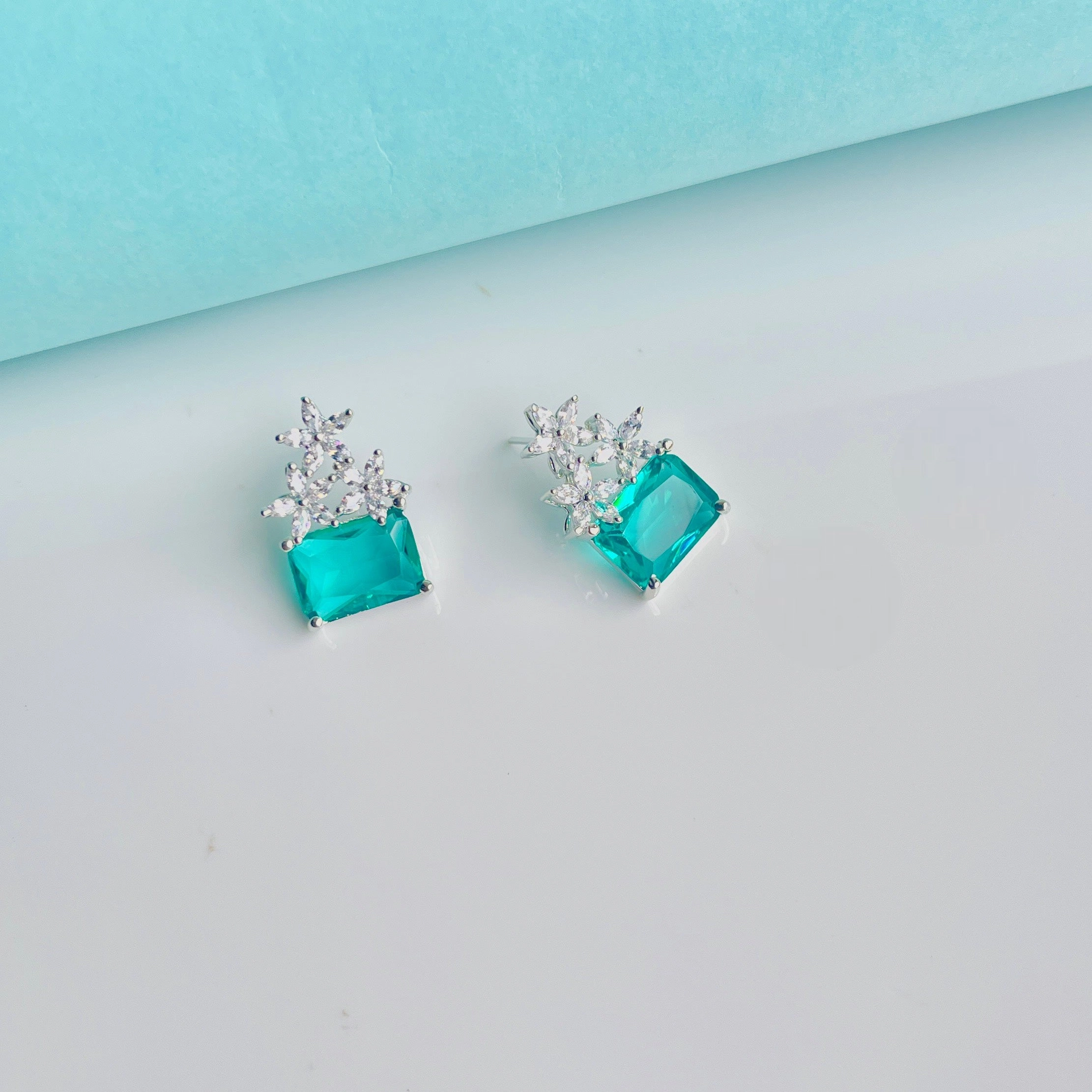 Minimella charm stud earring Understated Elegance Textured Finish