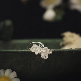 Daily Motion Jasmine Pin Ring