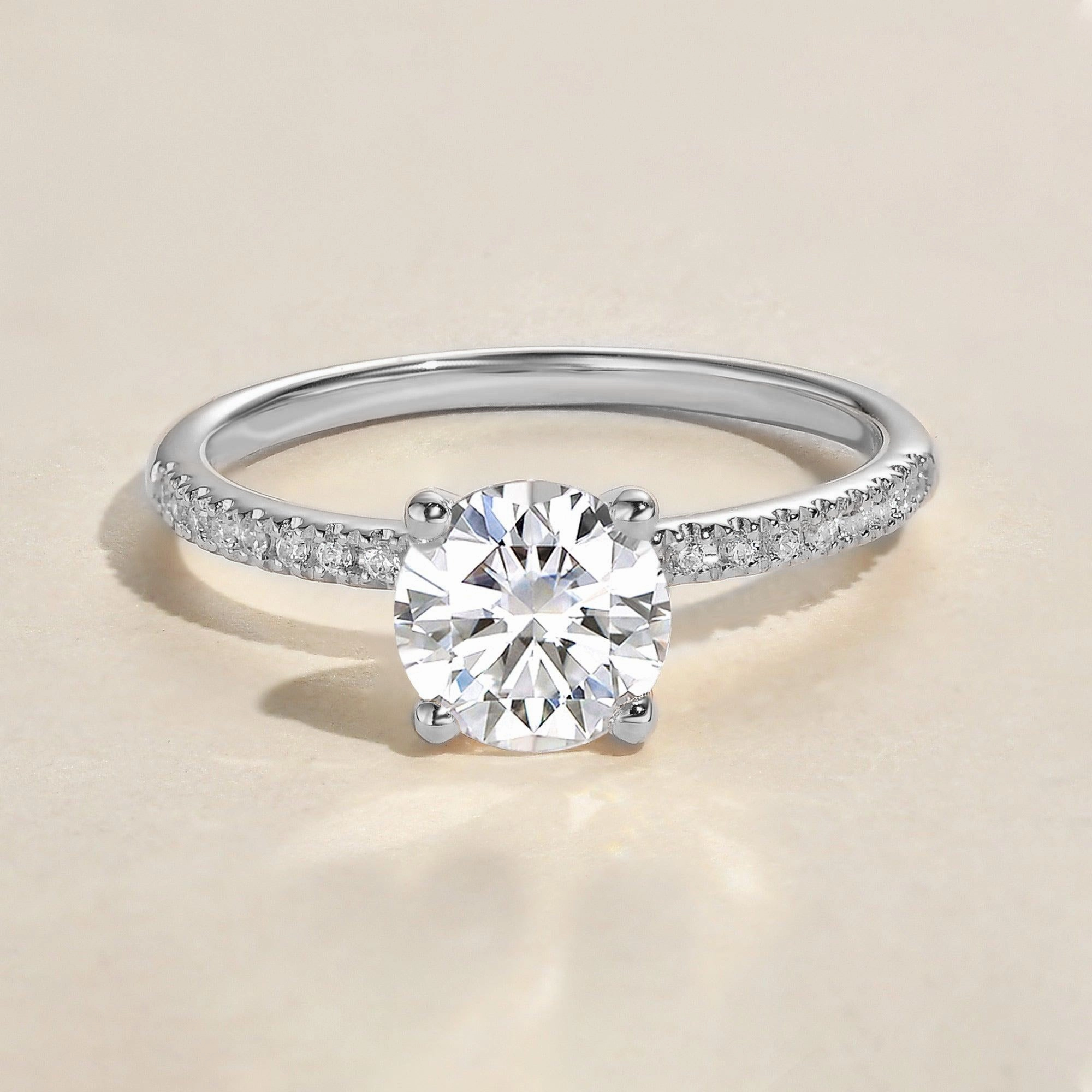 Layered Edge Glamorous look 1.0ct Round Moissanite Four-Prong Classic Solitaire Ring