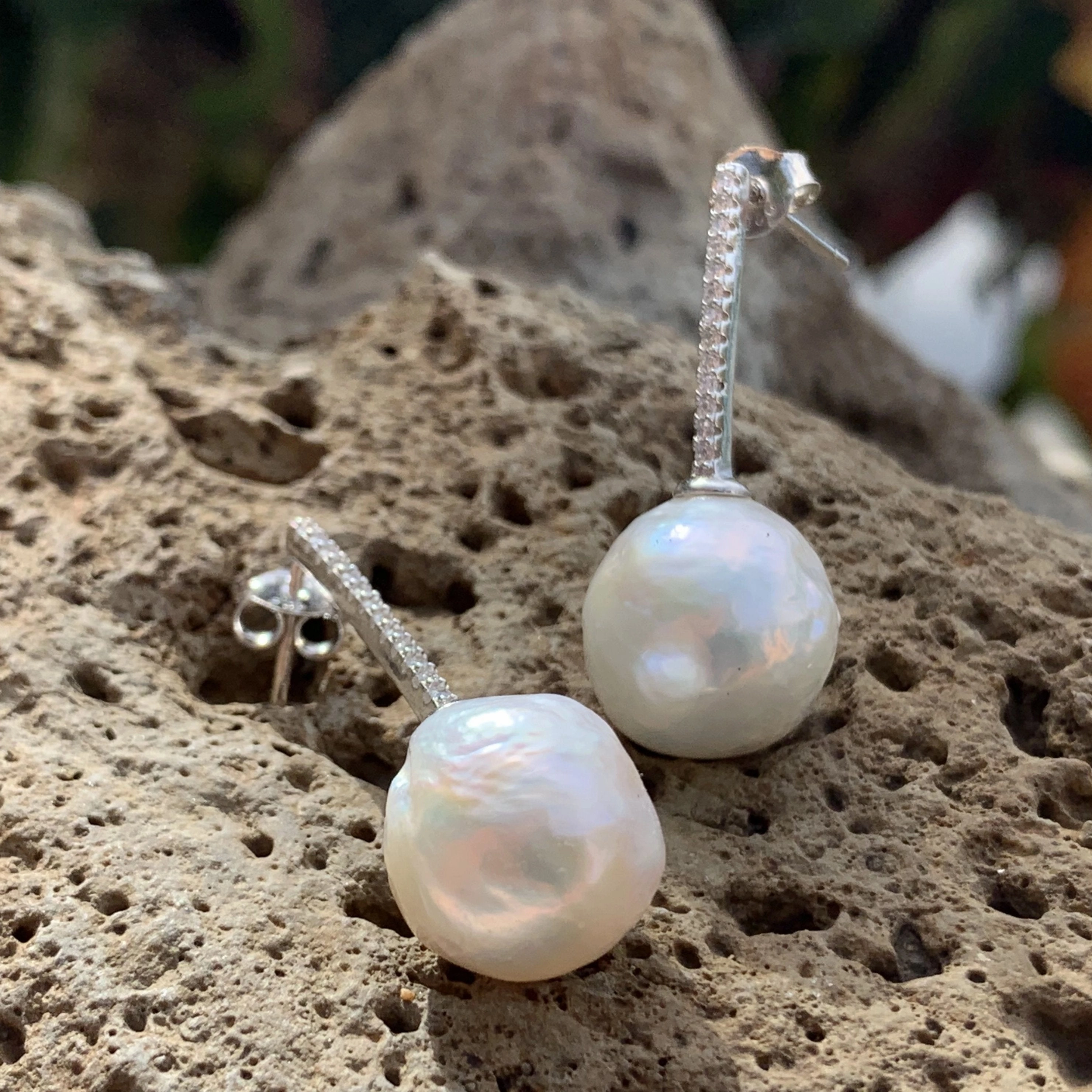 Trendy Creation Baroque Pearl Dewdrop Design Cubic Zirconia 10mm Earrings