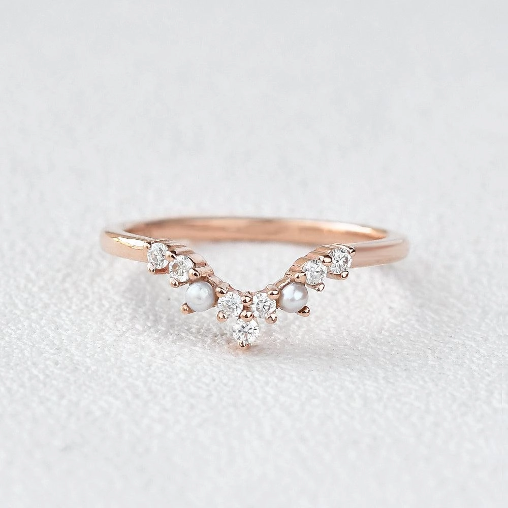 Ornate Design Moissanite & Pearl Curved Wedding Band