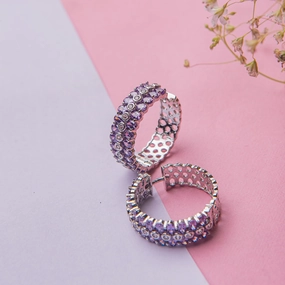 Mystical oval solitaire loop Premium Detail Seasonal Favorite