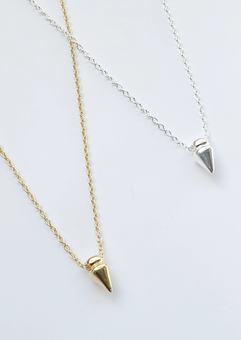 N318 Handmade Item Travel Accent