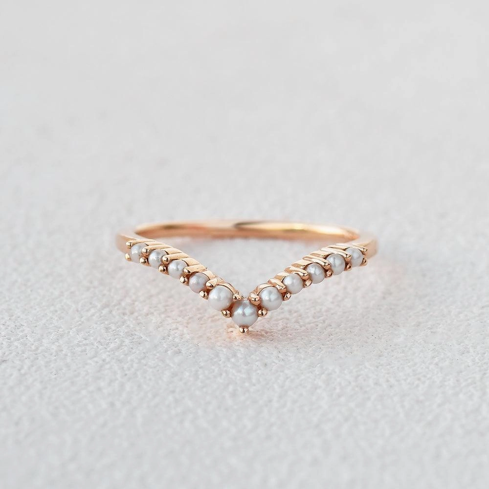 Mirror Selfie Minimalist Design Natural Pearl Curved Wedding Band