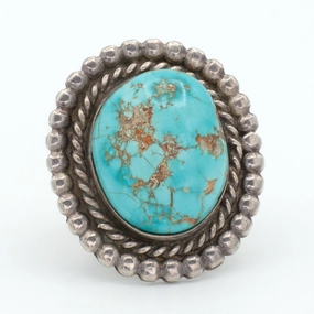Effortless Design Iconic Style Navajo Handmade Sterling Silver Turquoise Ring (Hallmark Unknown) (Size 6.5)